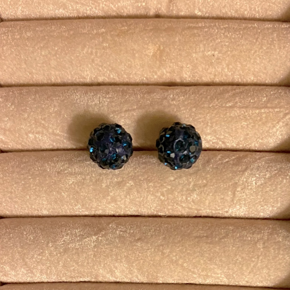 Blue sparkly stud earrings